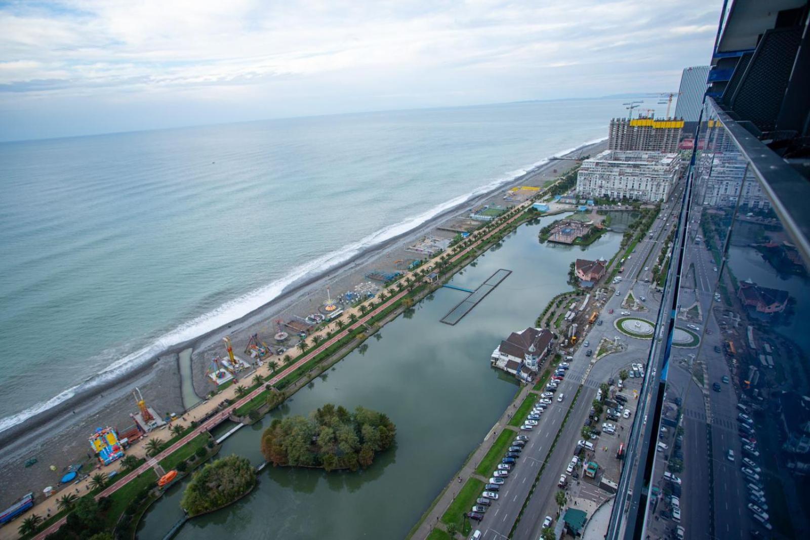 Orbi Aparthotel In Batumi Exterior foto