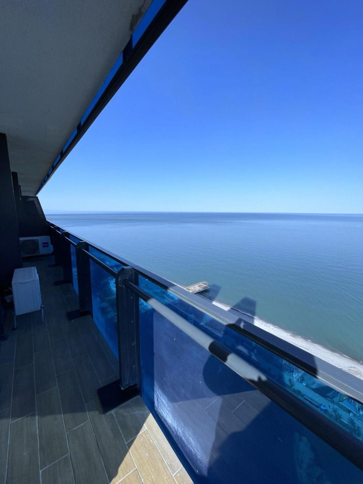 Orbi Aparthotel In Batumi Exterior foto