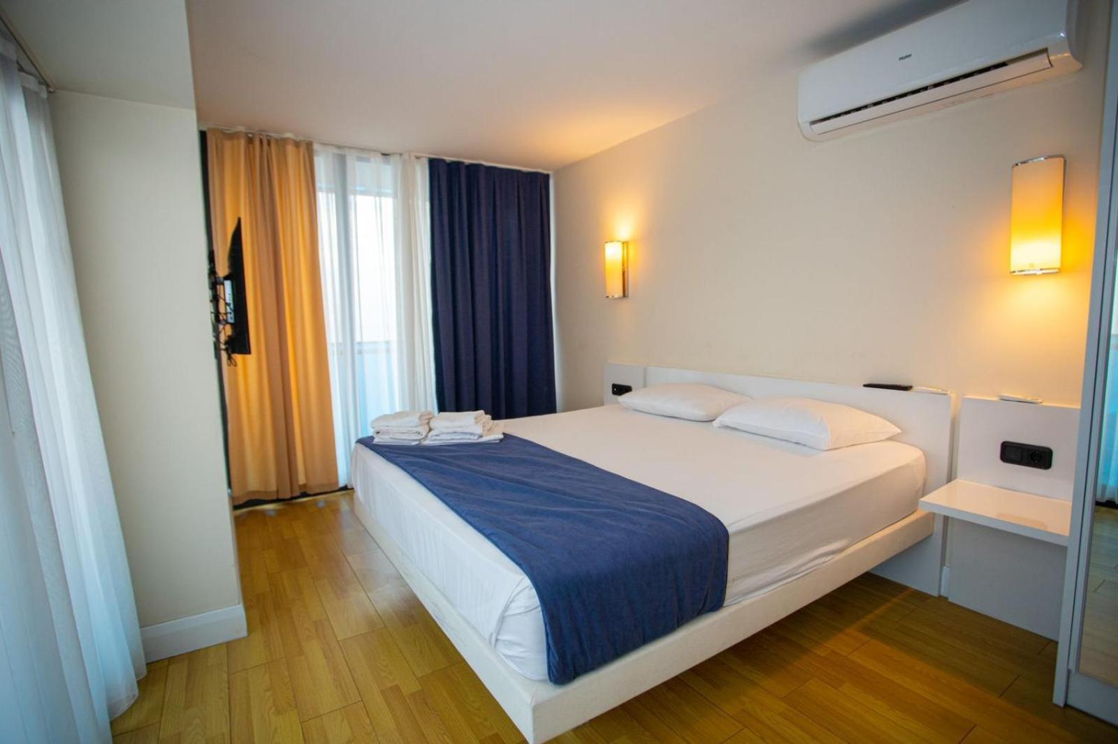 Orbi Aparthotel In Batumi Exterior foto